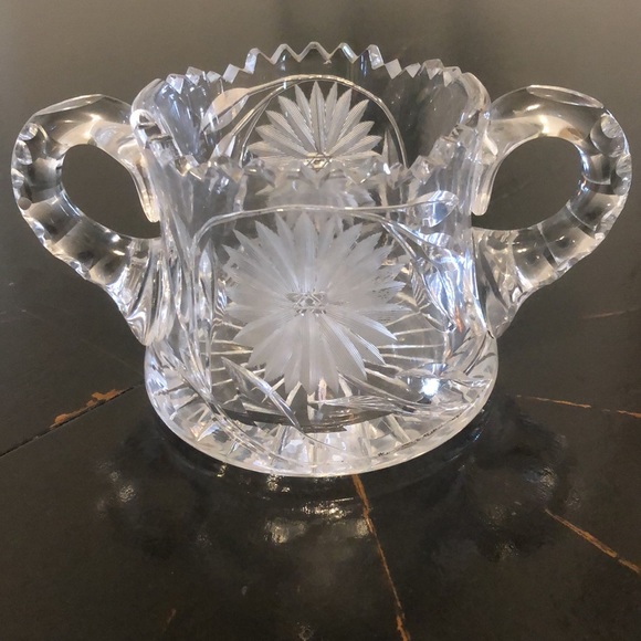 Vintage Elegant Cut Etched Glass Creamer and Sugar Bowl Set - Picture 5 of 8